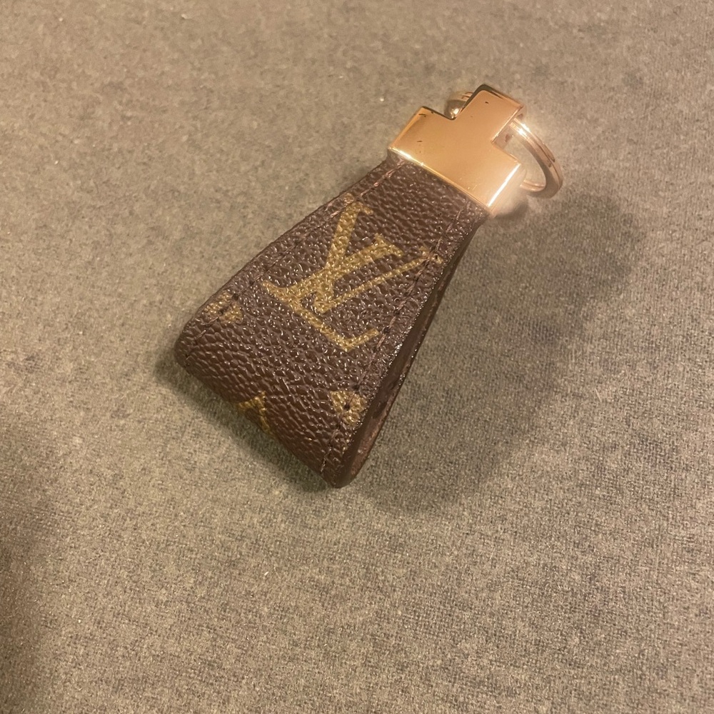 Upcycled Louis Vuitton Brown Monogram Keyring with Gold Hardware - Picture 5 of 8